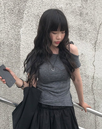 Newdy One Shoulder Open Ribbon Short Sleeve T-shirt